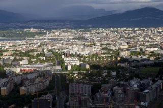 Emmanuel Macron estime que la rencontre doit se tenir dans un Etat neutre. Il propose la ville de Genève à ce titre (archives). KEYSTONE/SALVATORE DI NOLFI